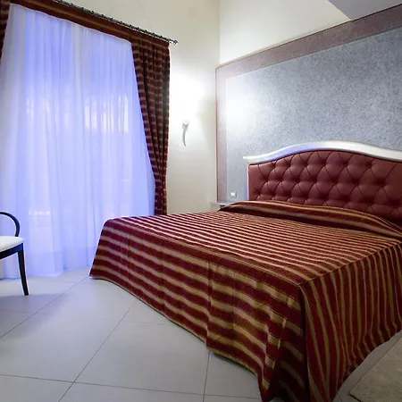 Monastero & 4* سويانو ديل لاغو